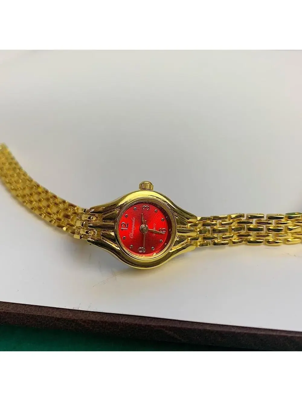 Minimalistic Gold And Red Face Round Dainty Stainless Steel Y2K 2000s